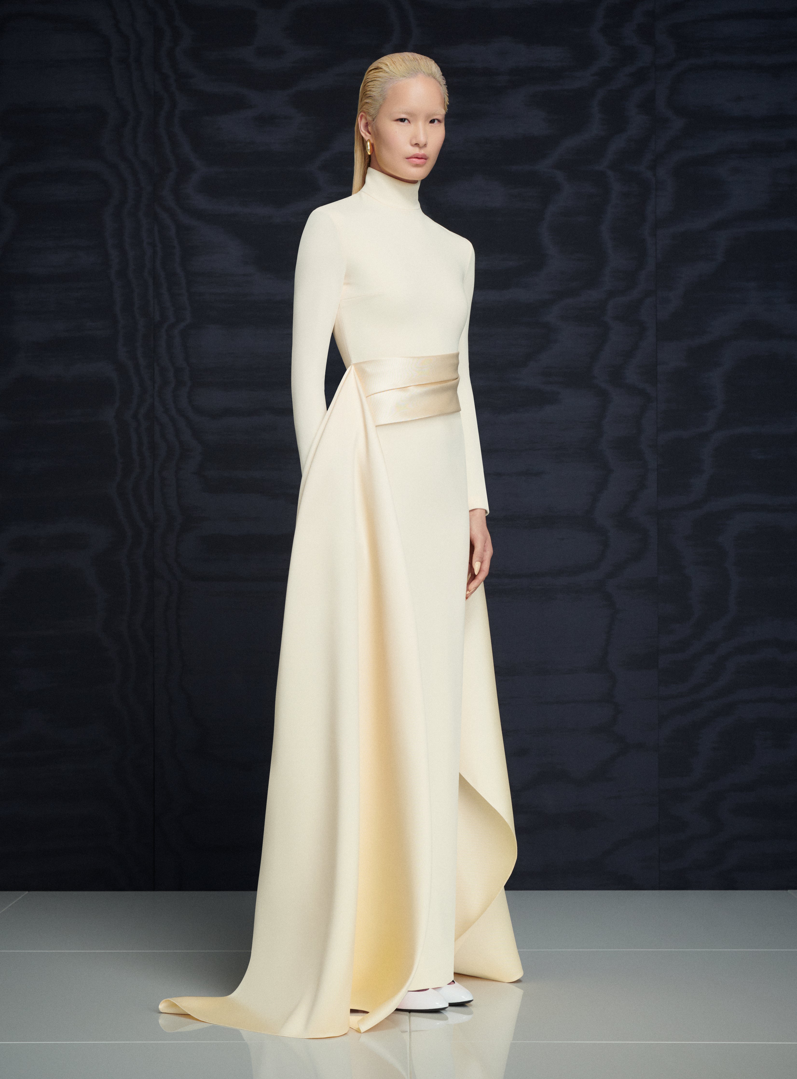 The Olivia Maxi Dress in Pearl – Solace London