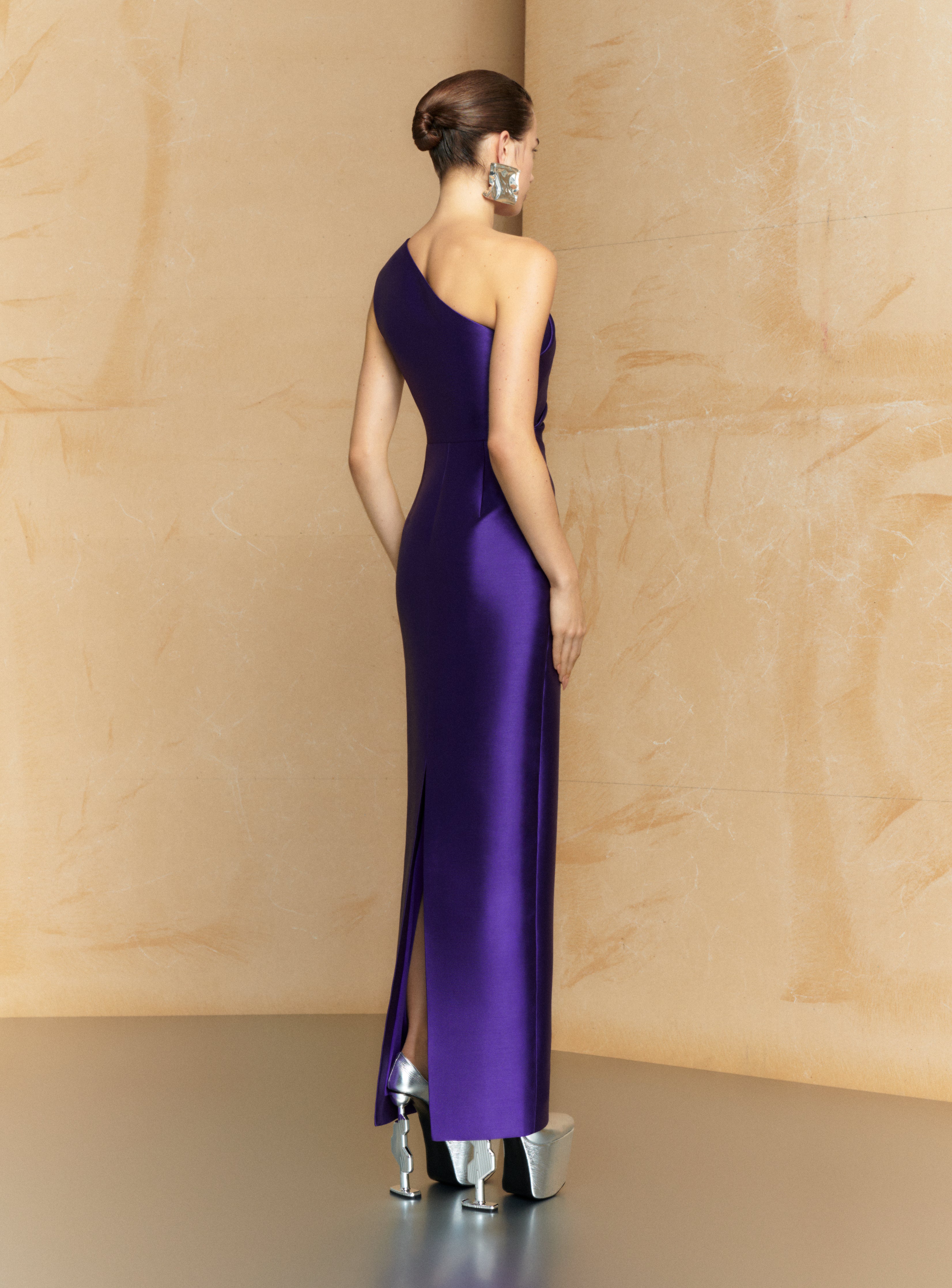The Kira Maxi Dress in Amethyst – Solace London