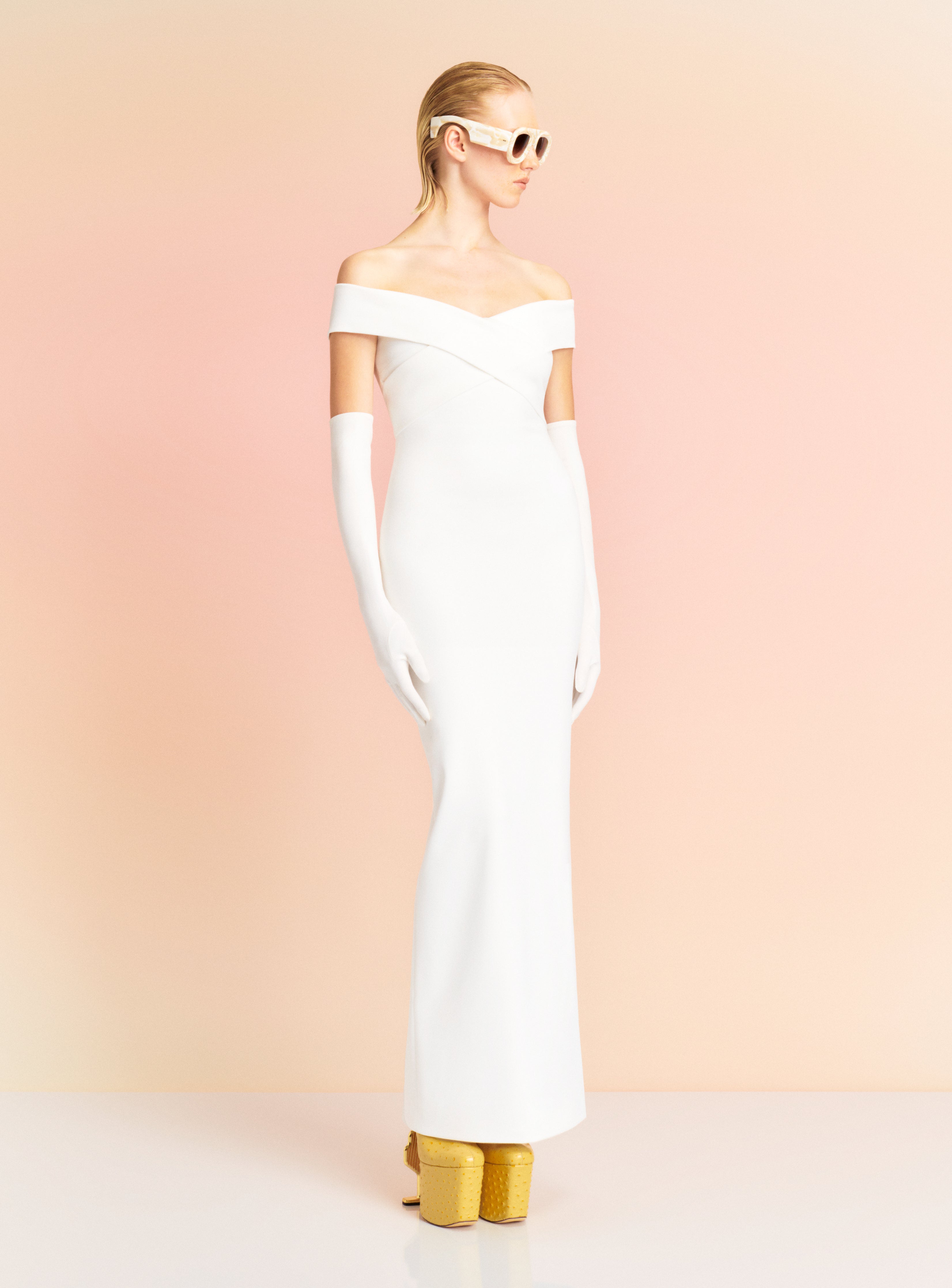SOLACE LONDON イリーナ マキシドレス クリーム色 The Ines Maxi Dress in Cream – Solace London