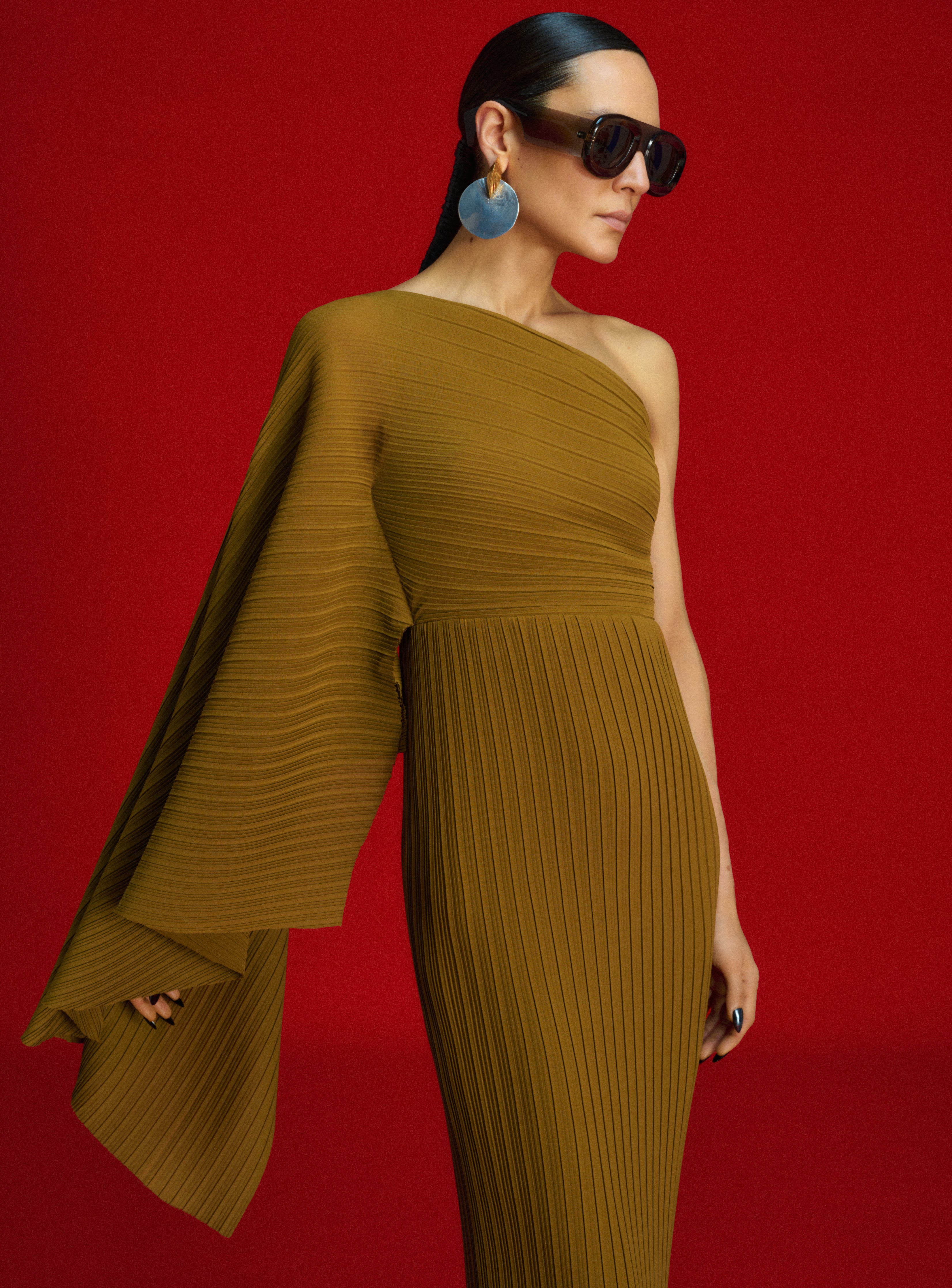 sonatina midi dress The Lenna Midi Dress in Gold – Solace London