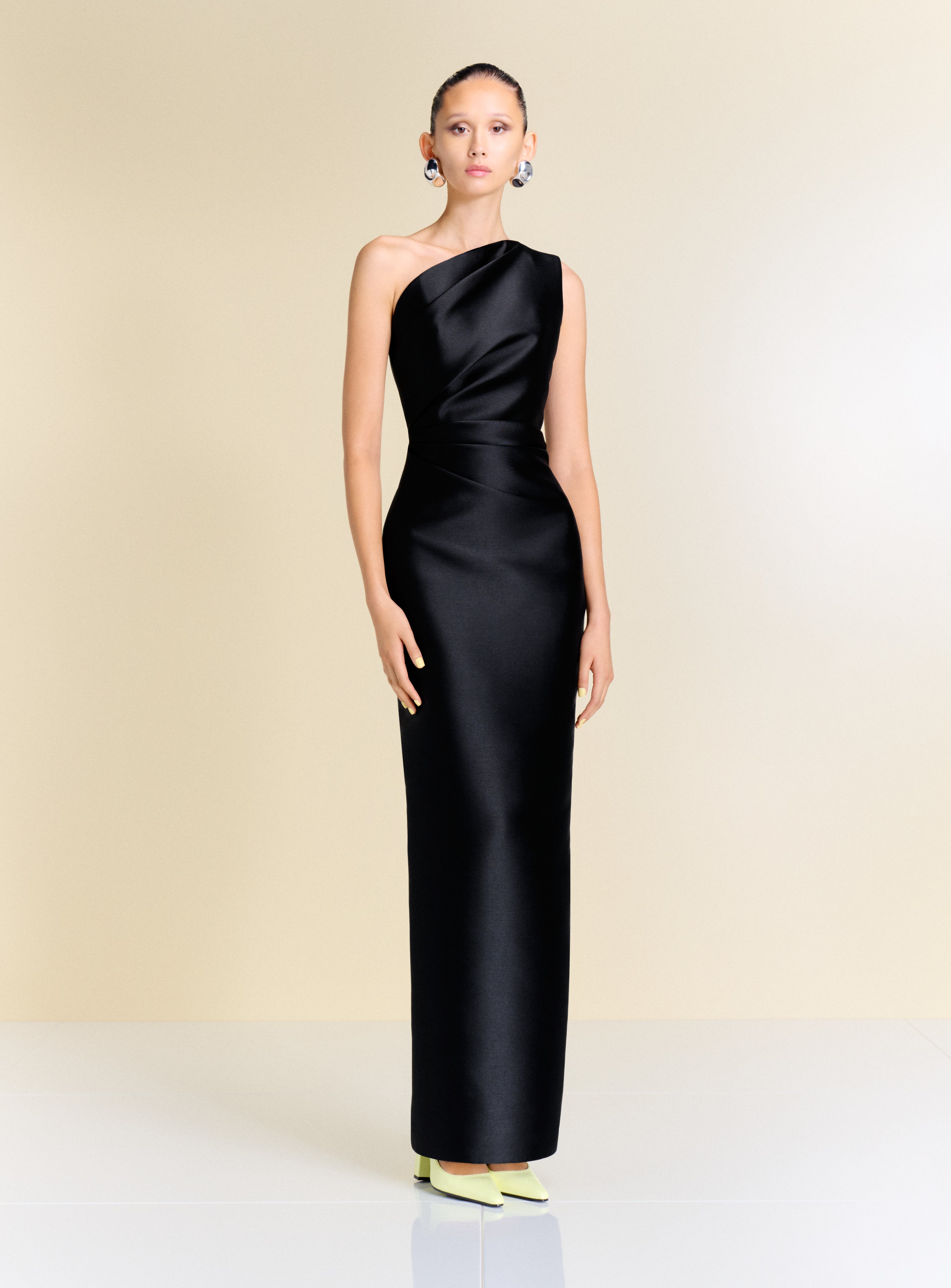 The Kira Maxi Dress in Black – Solace London
