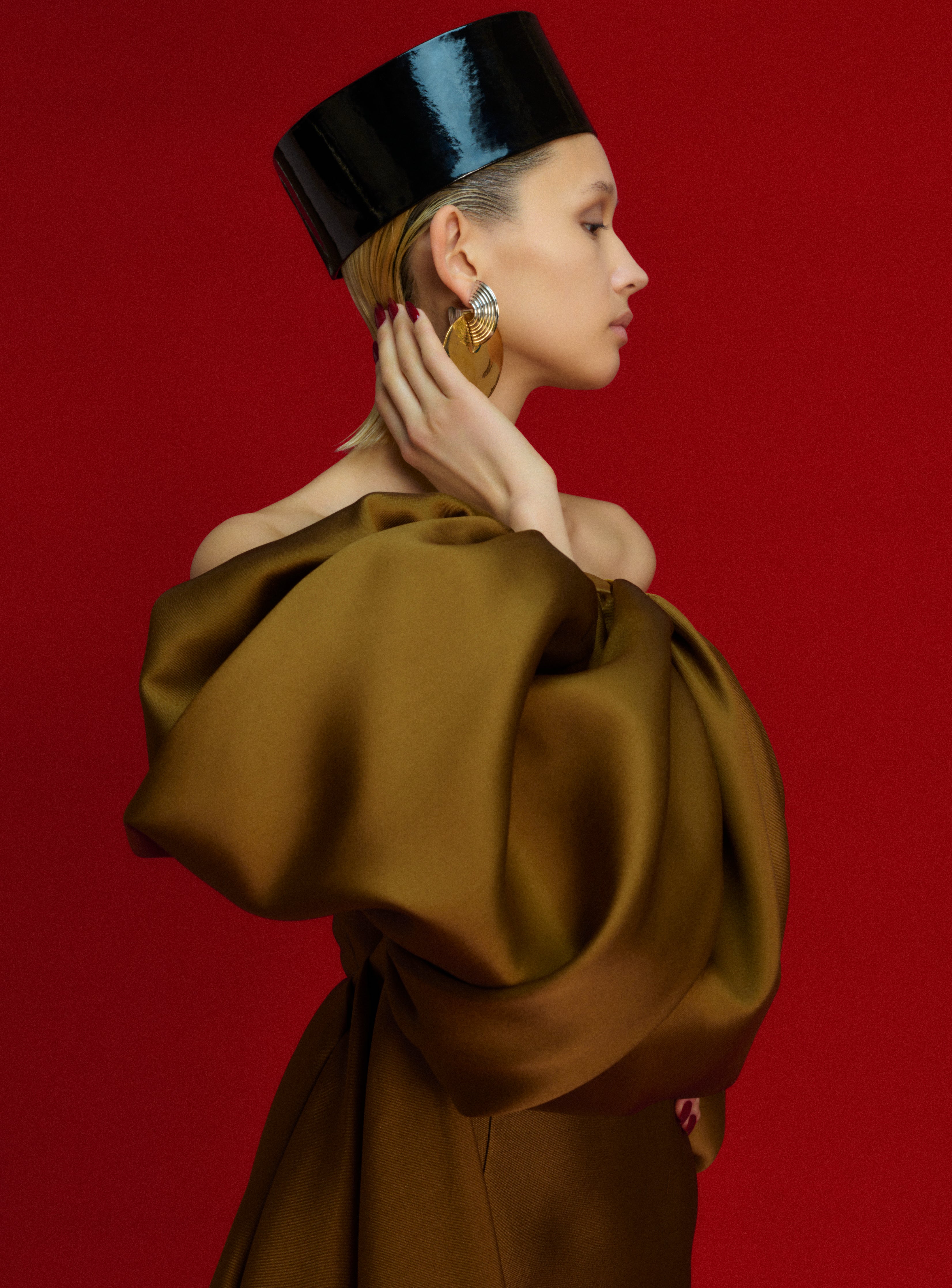 The Lea Maxi Dress in Gold – Solace London