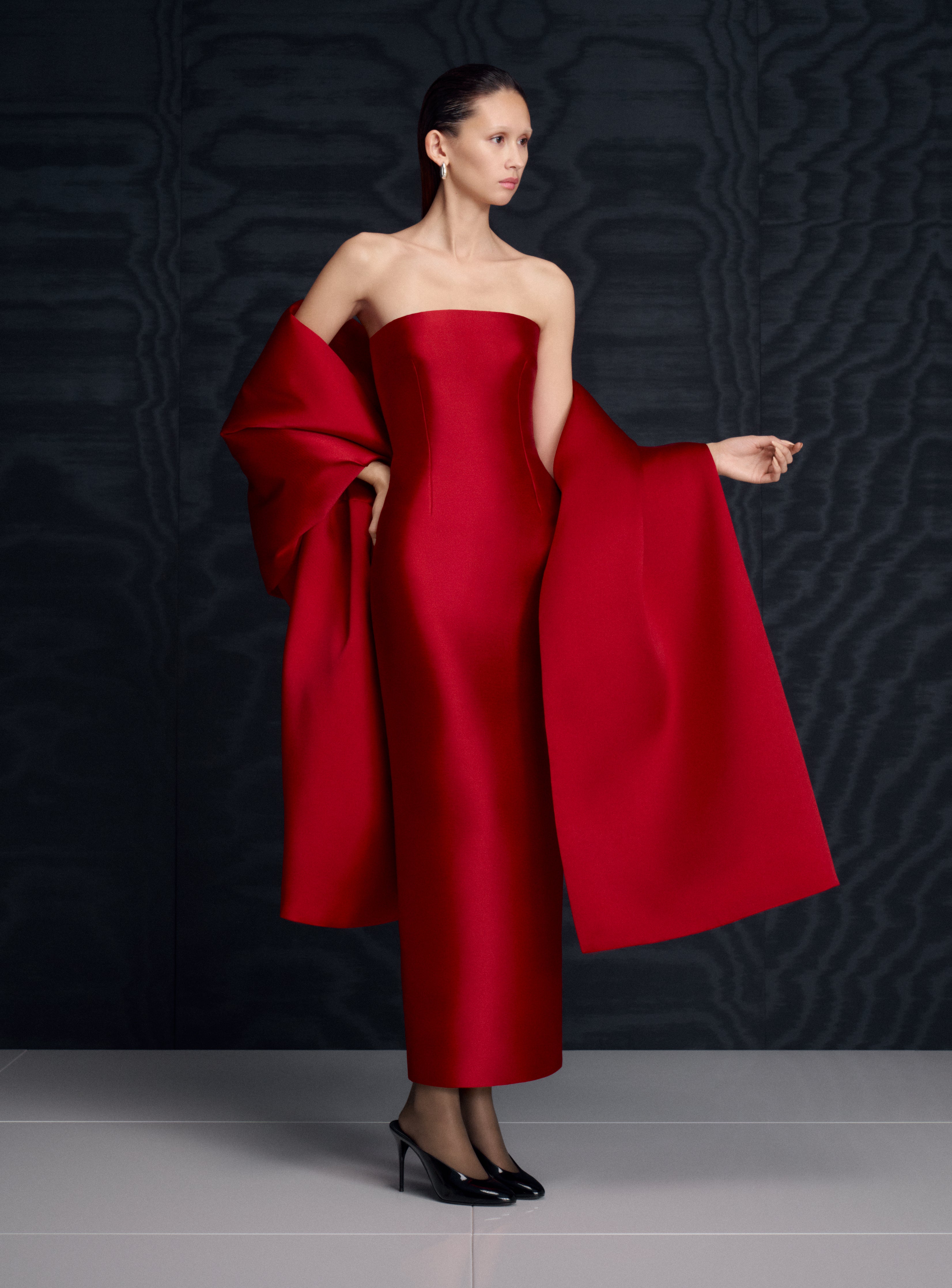 The Renee Midaxi Dress in Crimson Red – Solace London