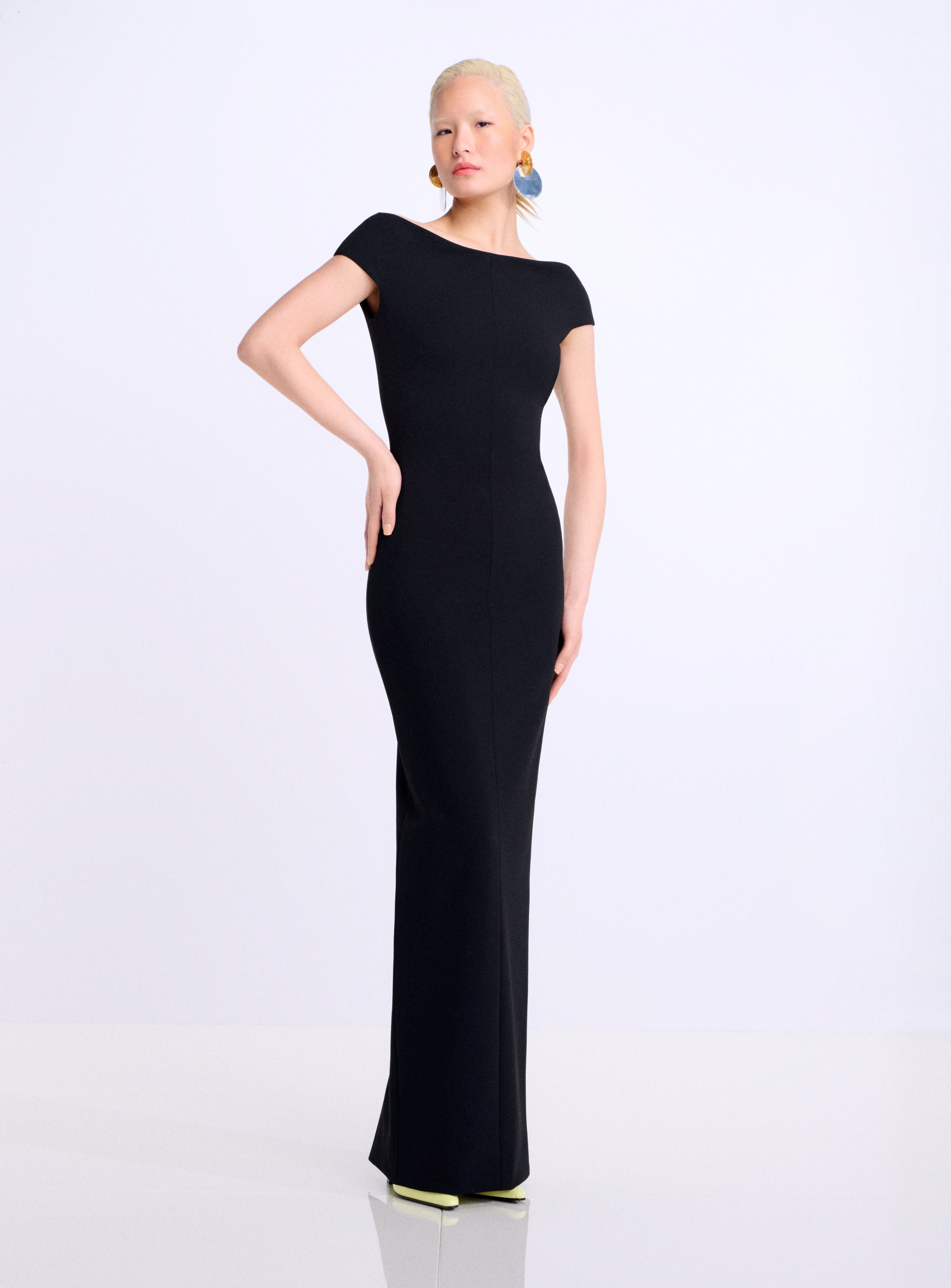 The Kyra Maxi Dress in Black – Solace London