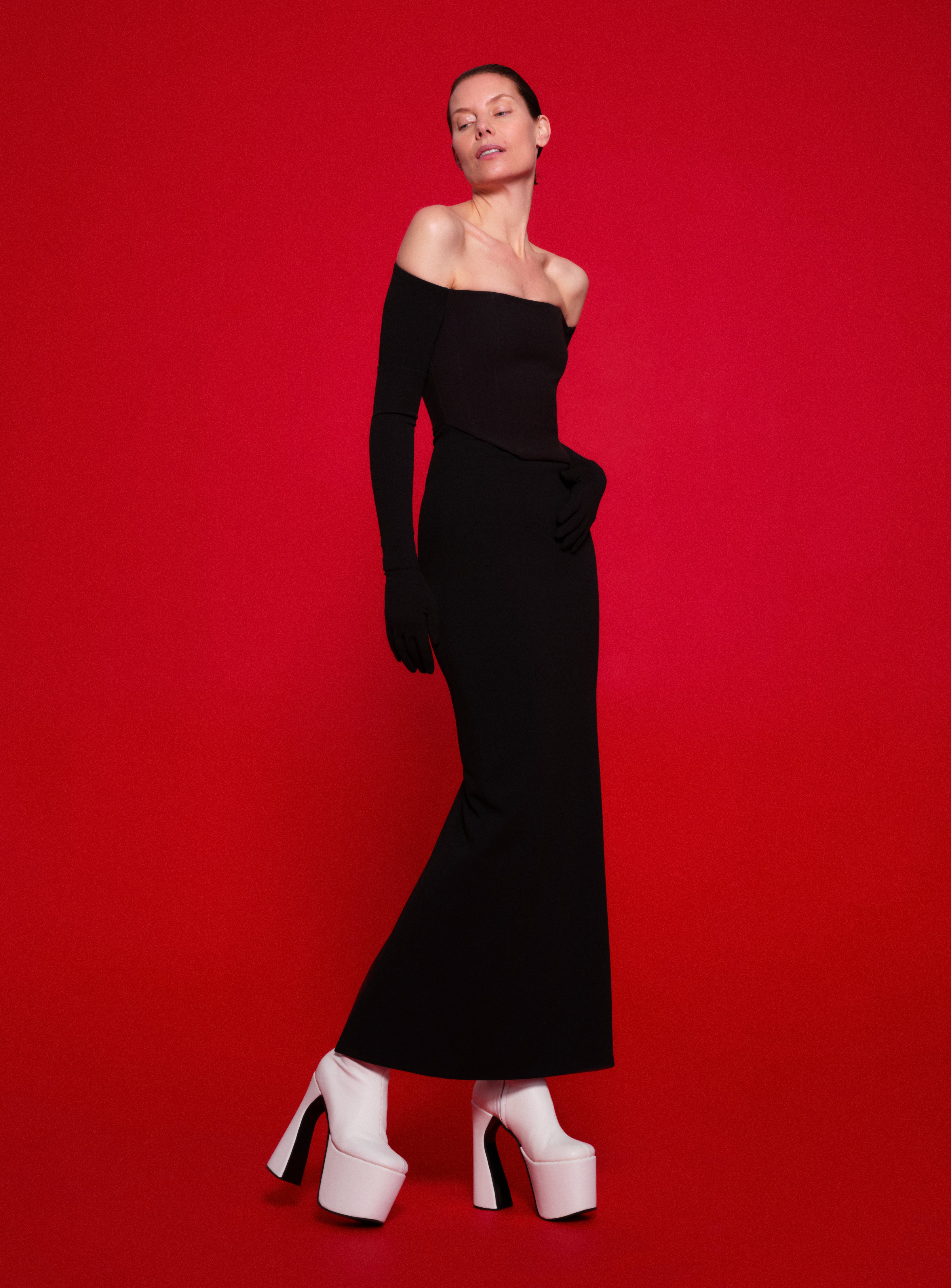 The Kae Maxi Dress in Black – Solace London