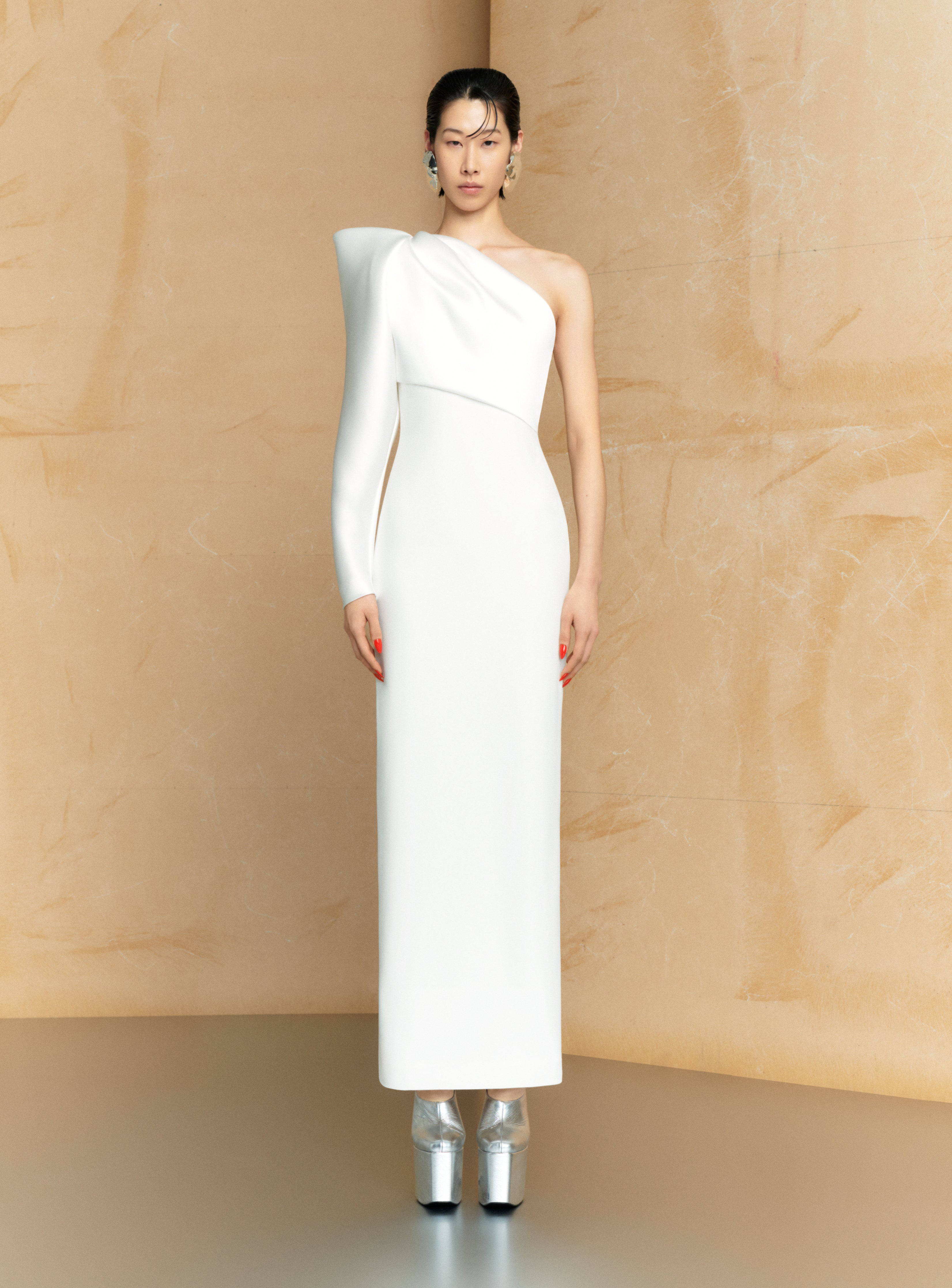 The Tally Maxi Dress in Cream Robes de mariée The Wedding Explorer