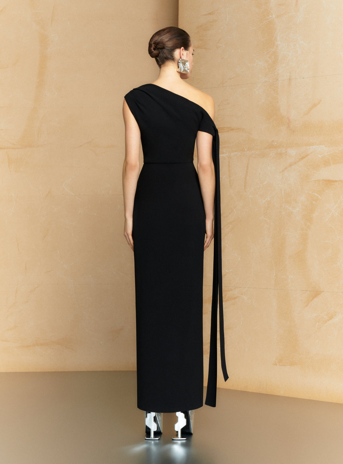 The Irina Maxi Dress in Black