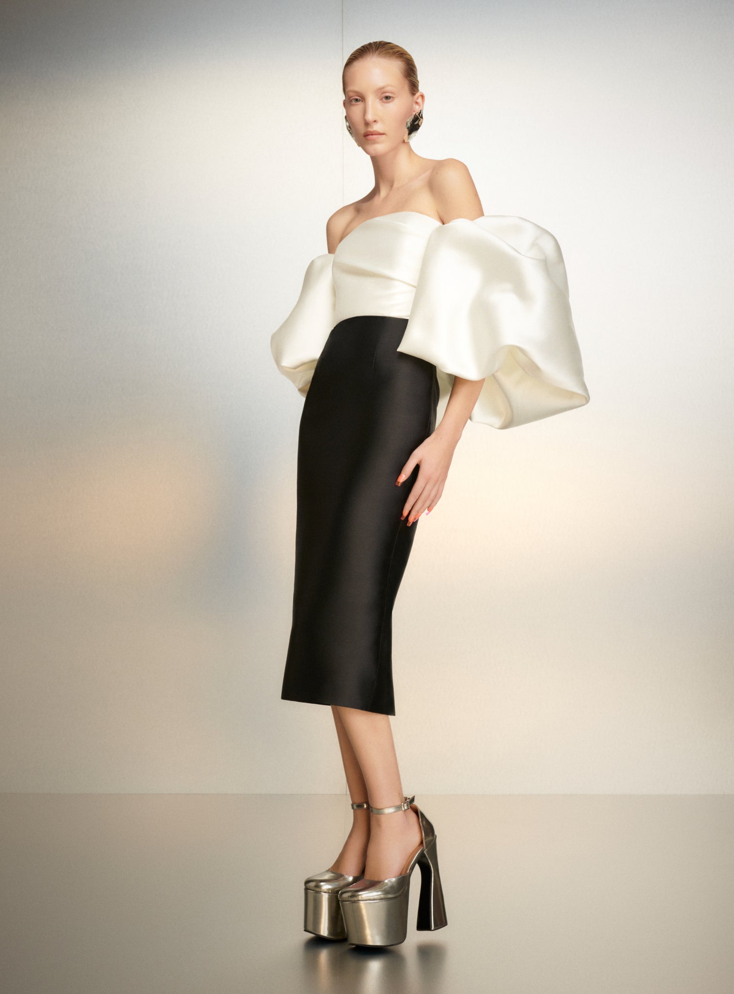Black and cream midi dress hotsell