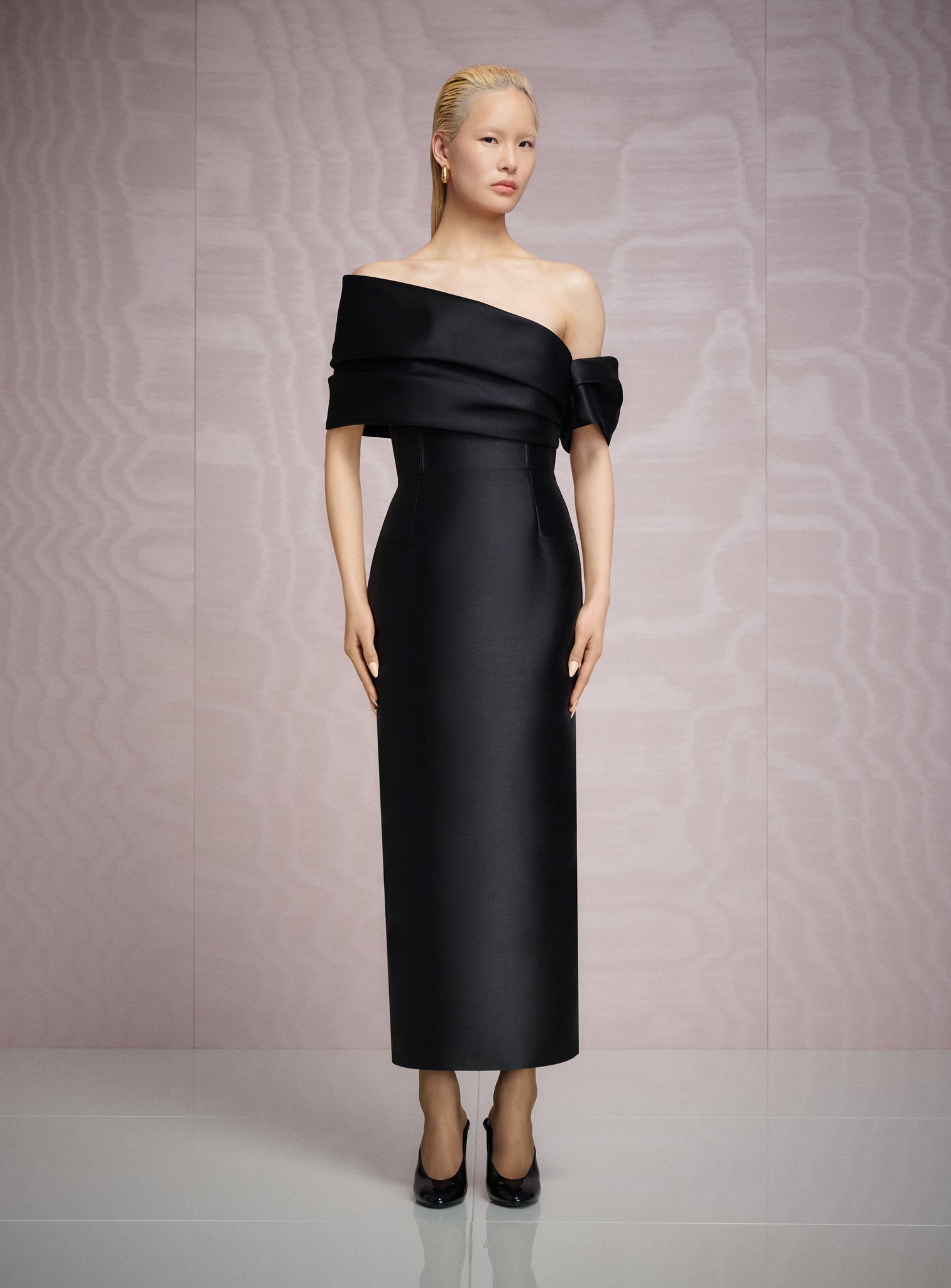 The Mirla Midaxi Dress in Black