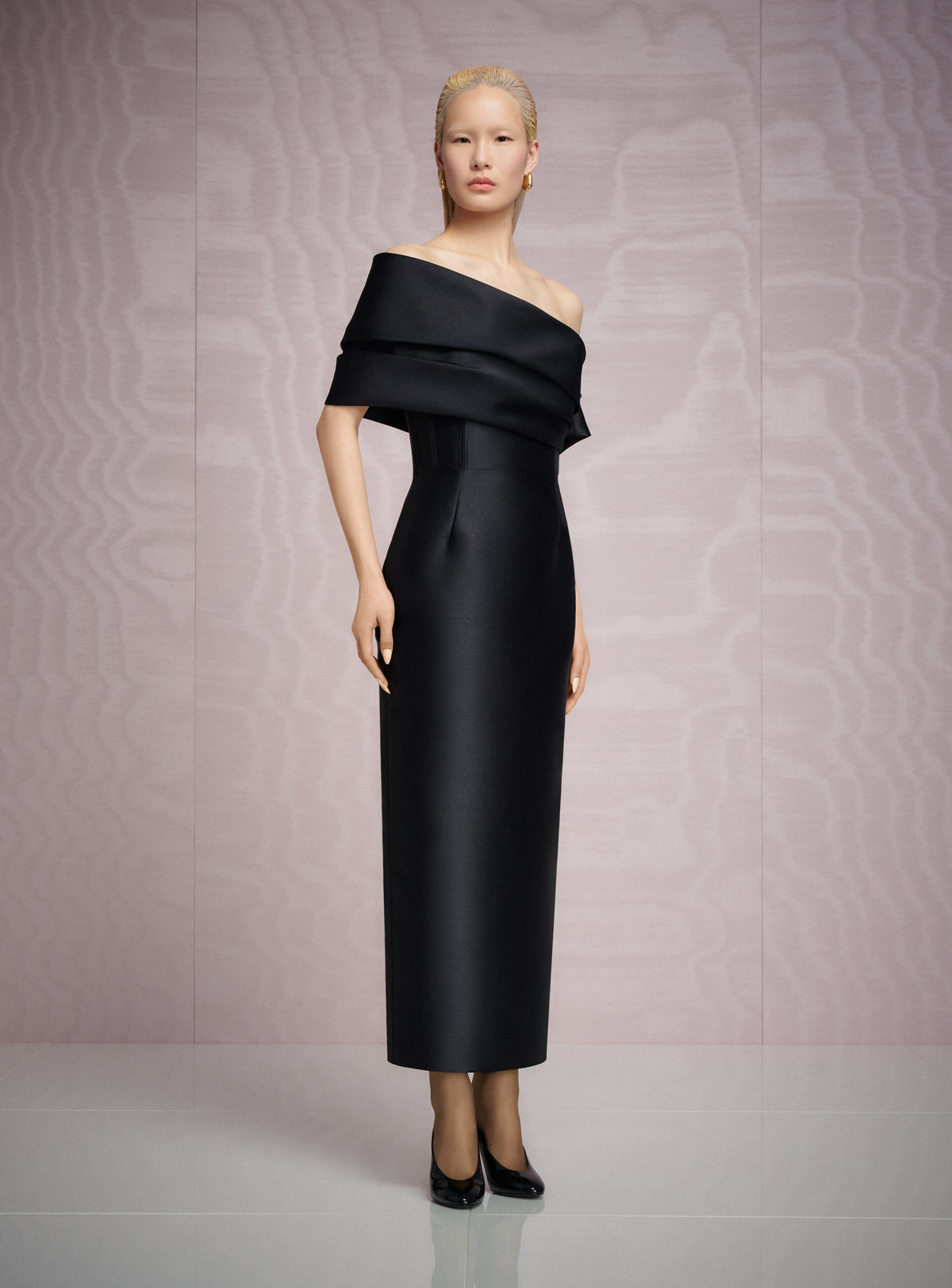 The Mirla Midaxi Dress in Black