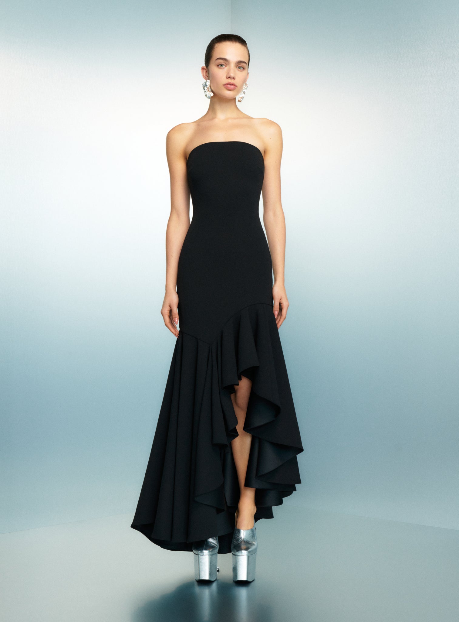 solace london black dress The Imani Maxi in This Solace London maxi dress features a strapless design Solace London Turtleneck Midi Length