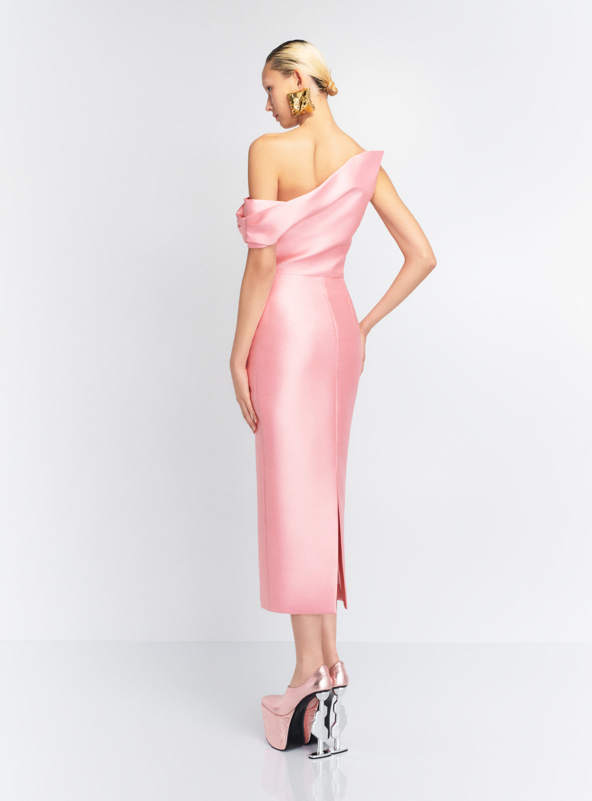 The Ellison Midi Dress in Powder Pink