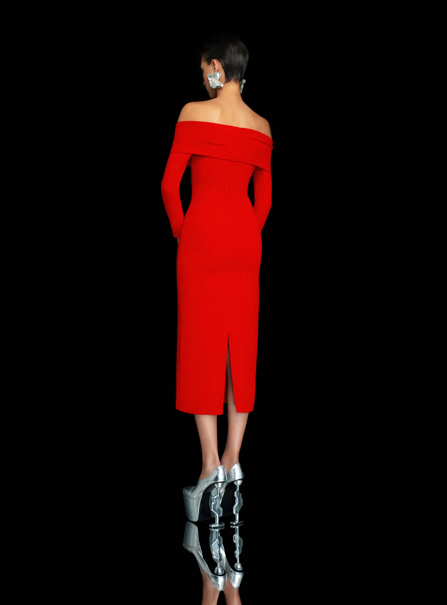 The Yuni Midi Dress in Red Solace London The Yuni Midi Dress in Red Solace London