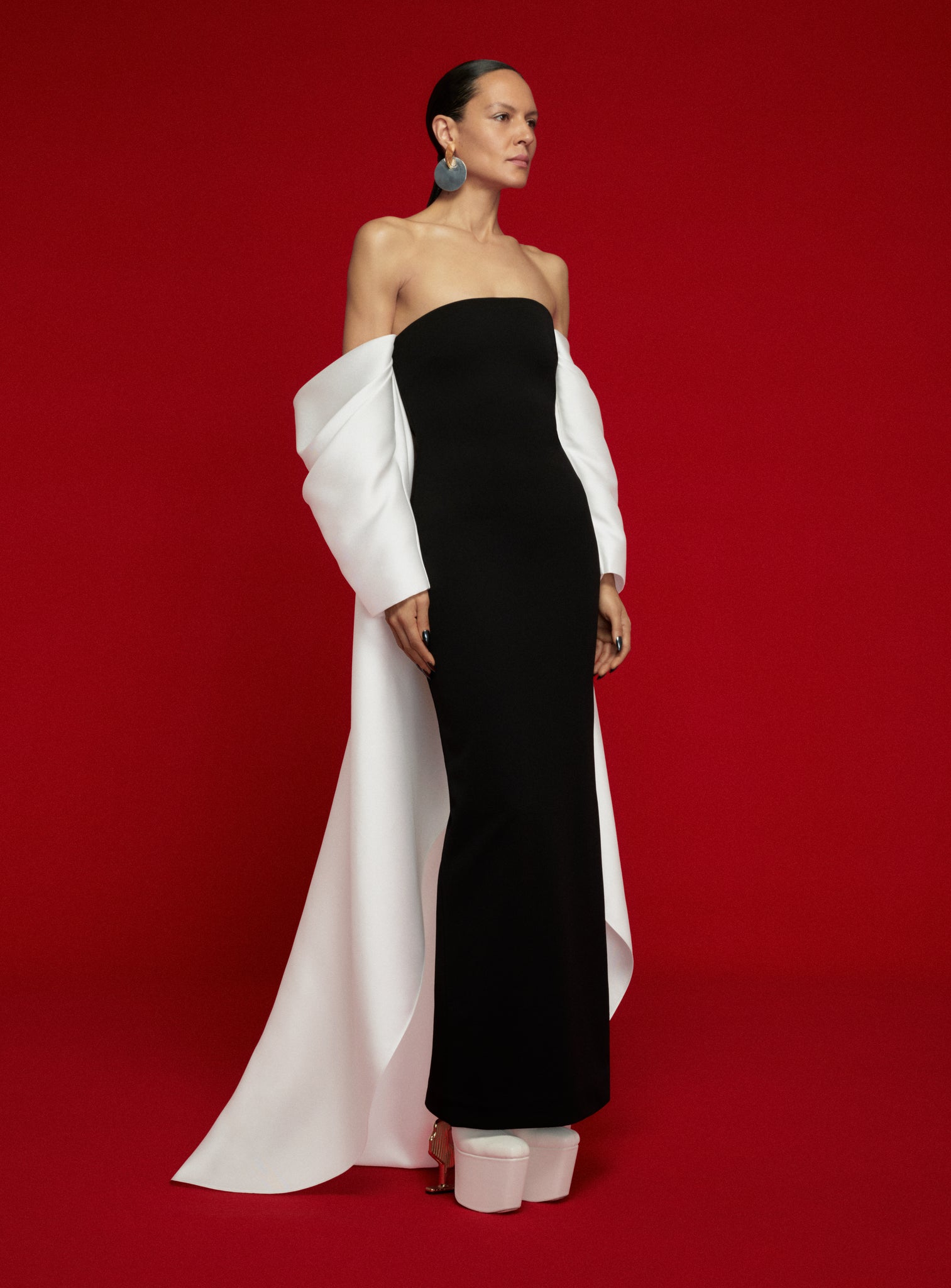 The Kyla Maxi Dress in Black and Cream Solace London The Kyla Maxi Dress in Black and Cream Solace London