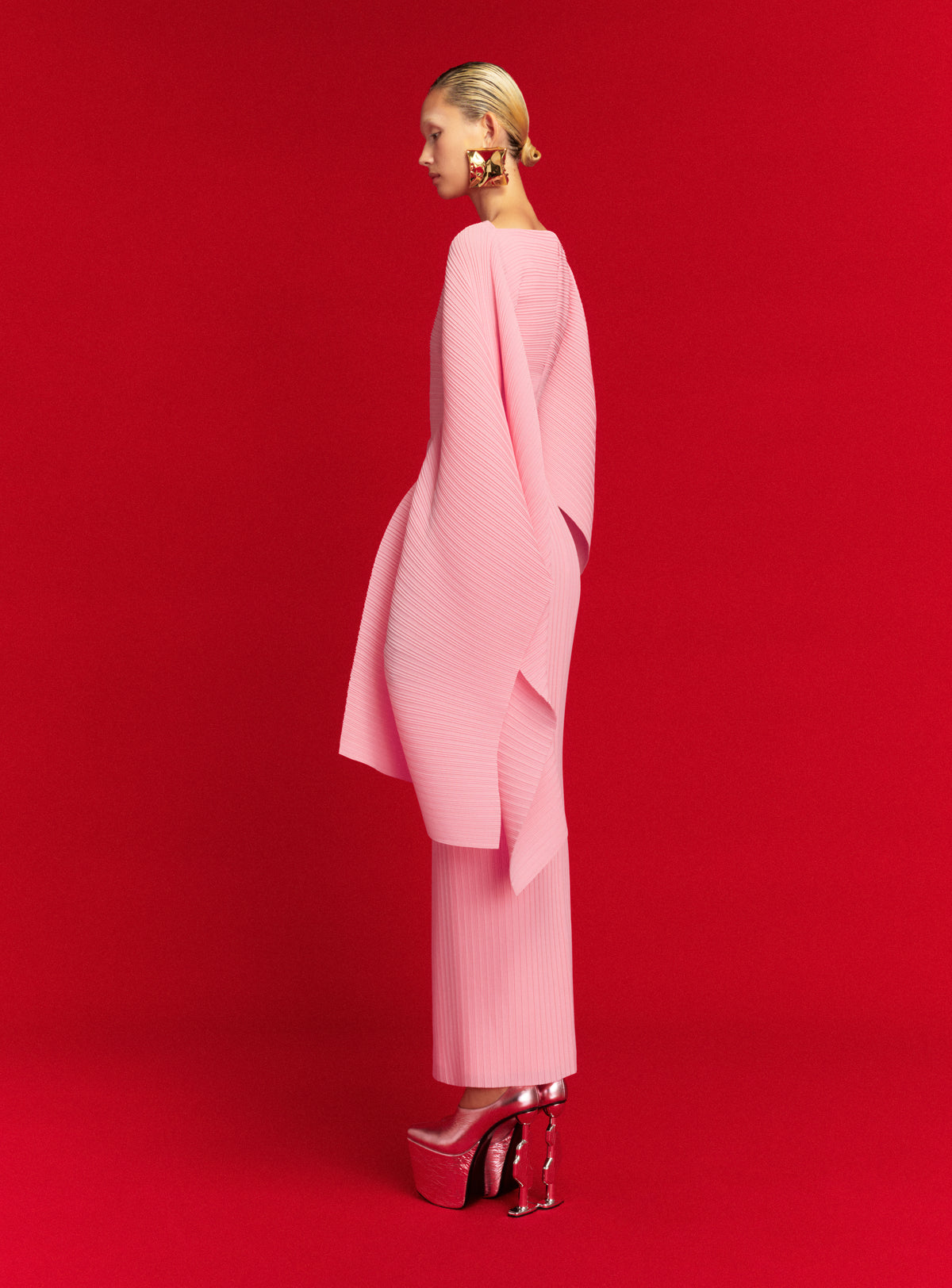 The Adami Maxi Dress in Powder Pink