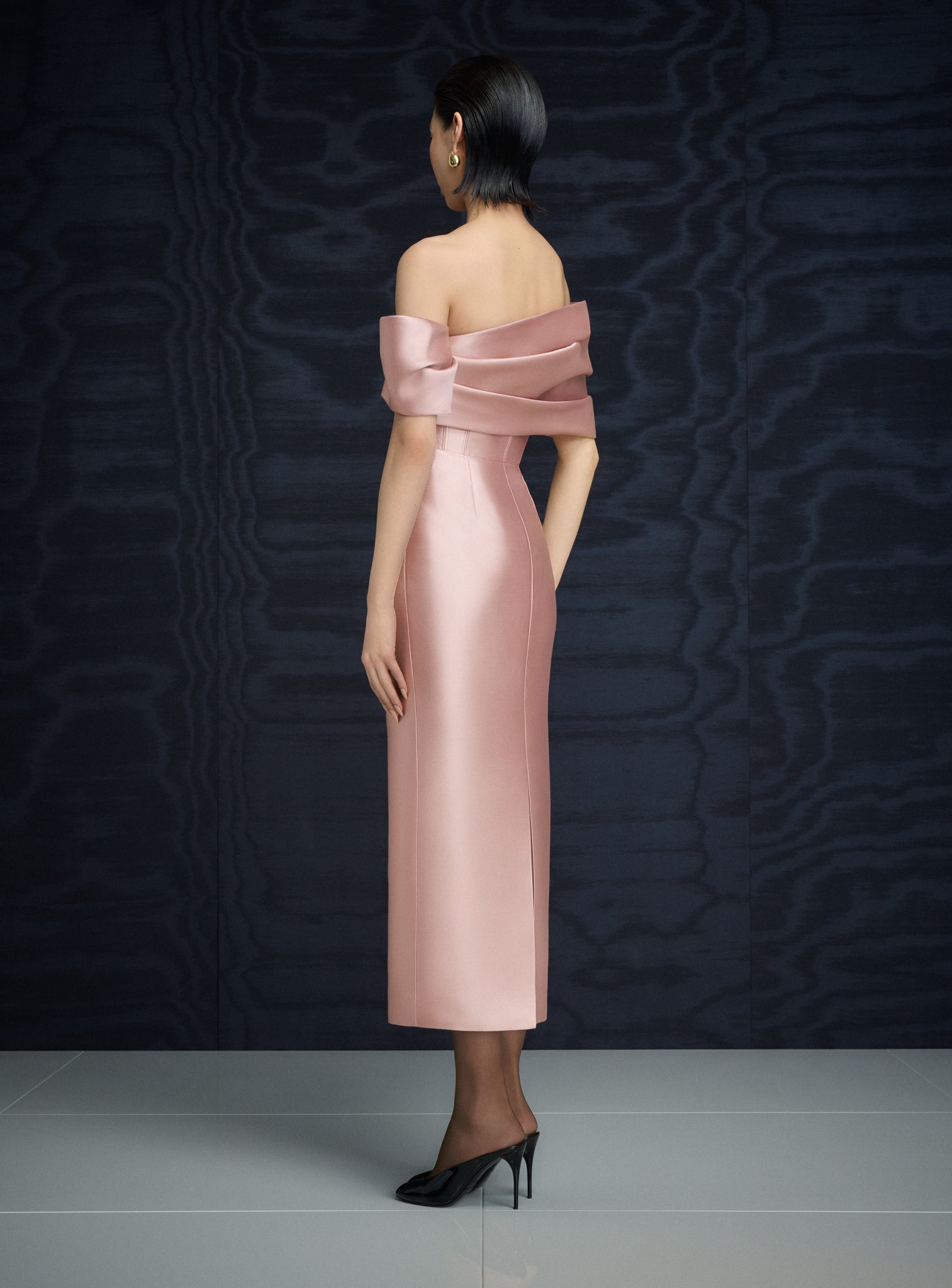 The Mirla Midaxi Dress in Oyster