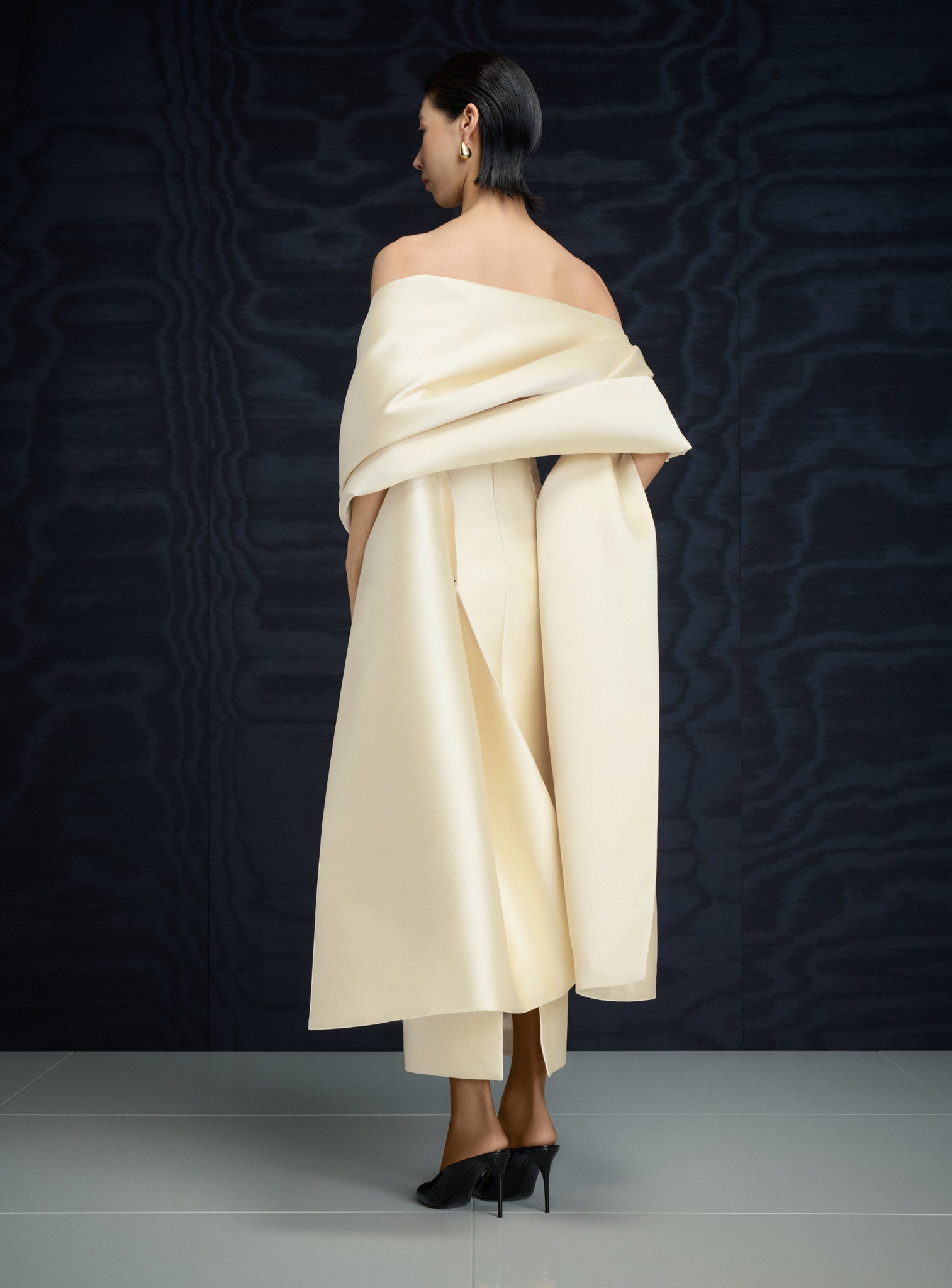 The Renee Midaxi Dress in Pearl