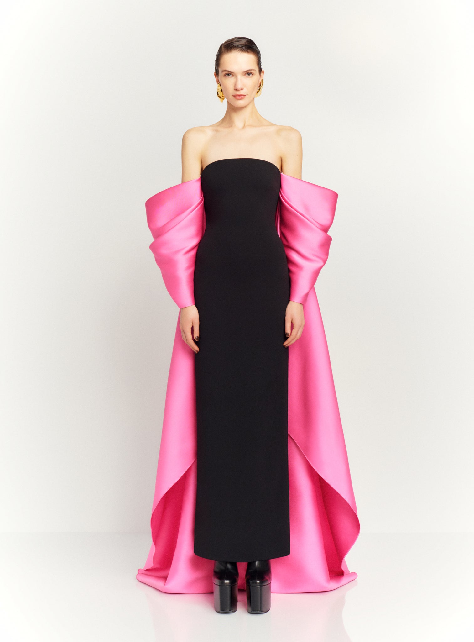 The Kyla Maxi Dress in Light Pink and Black Solace London The Kyla Maxi Dress in Light Pink and Black Solace London