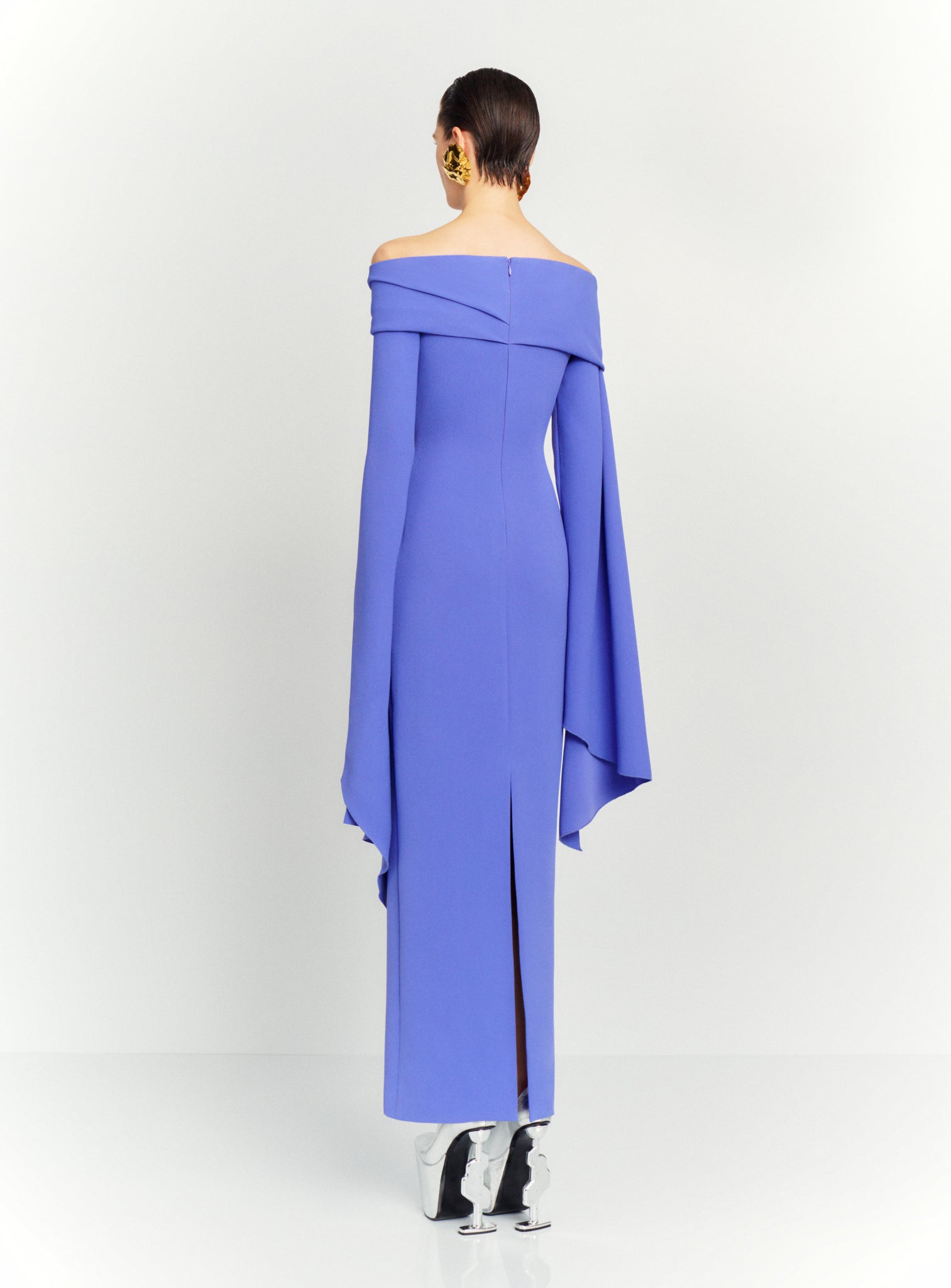 solace london arden draped off-the-shoulder crepe maxi dress Solace London Arden Draped Off-the-shoulder Crepe Maxi Dress In Green