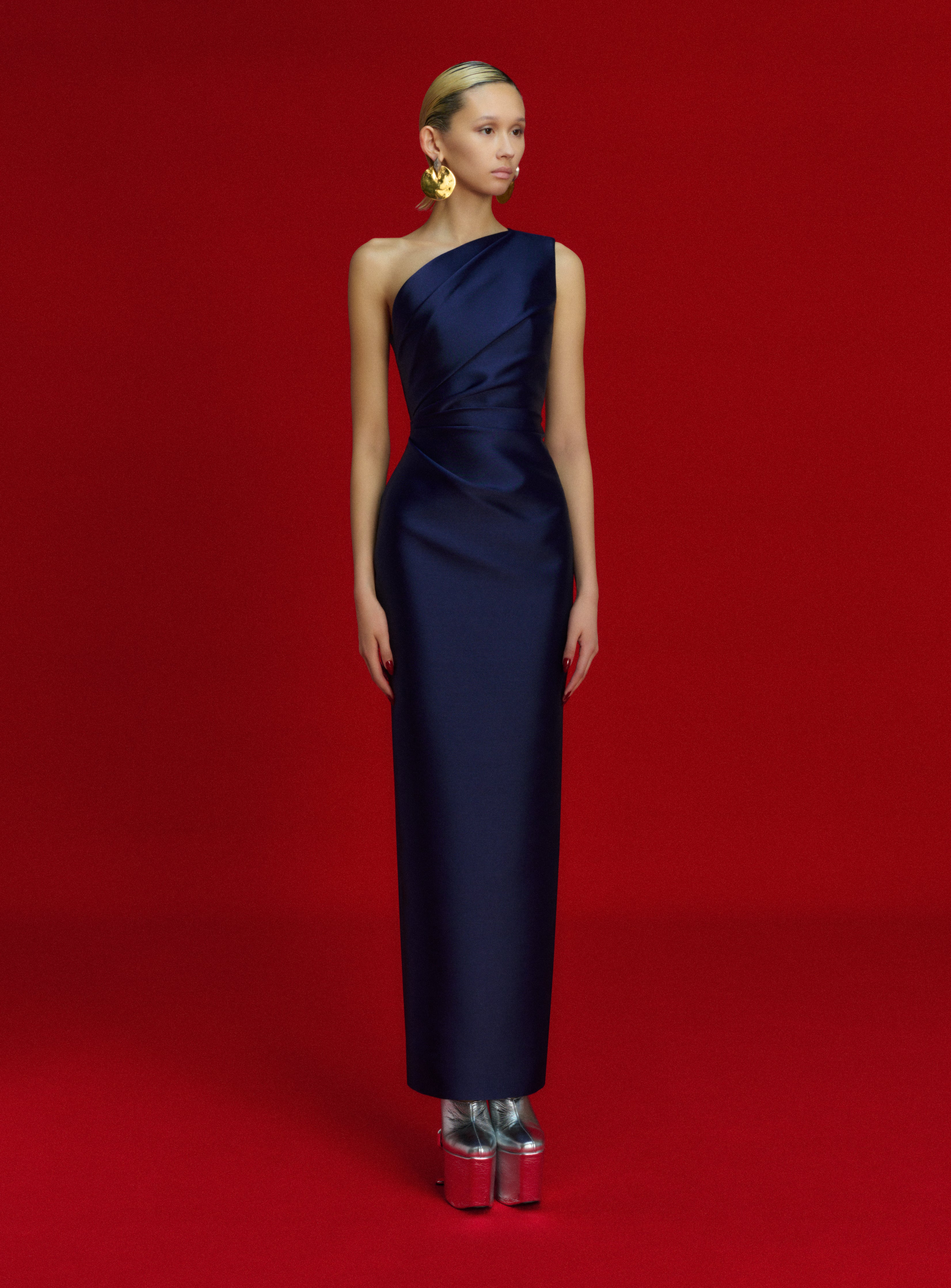 The Kira Maxi Dress in Navy – Solace London