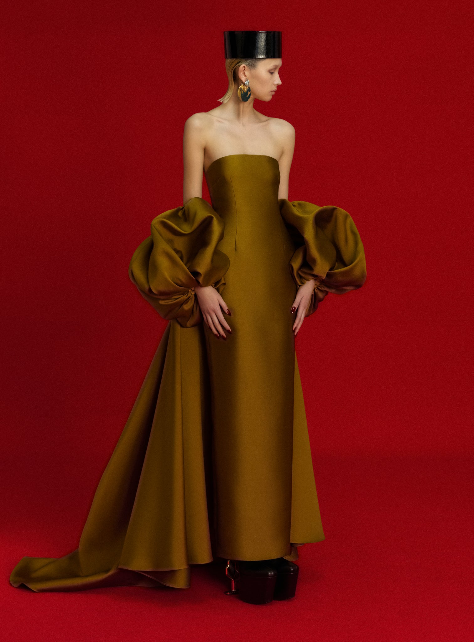 The Lea Maxi Dress in Gold The Lea Maxi Dress in Gold
