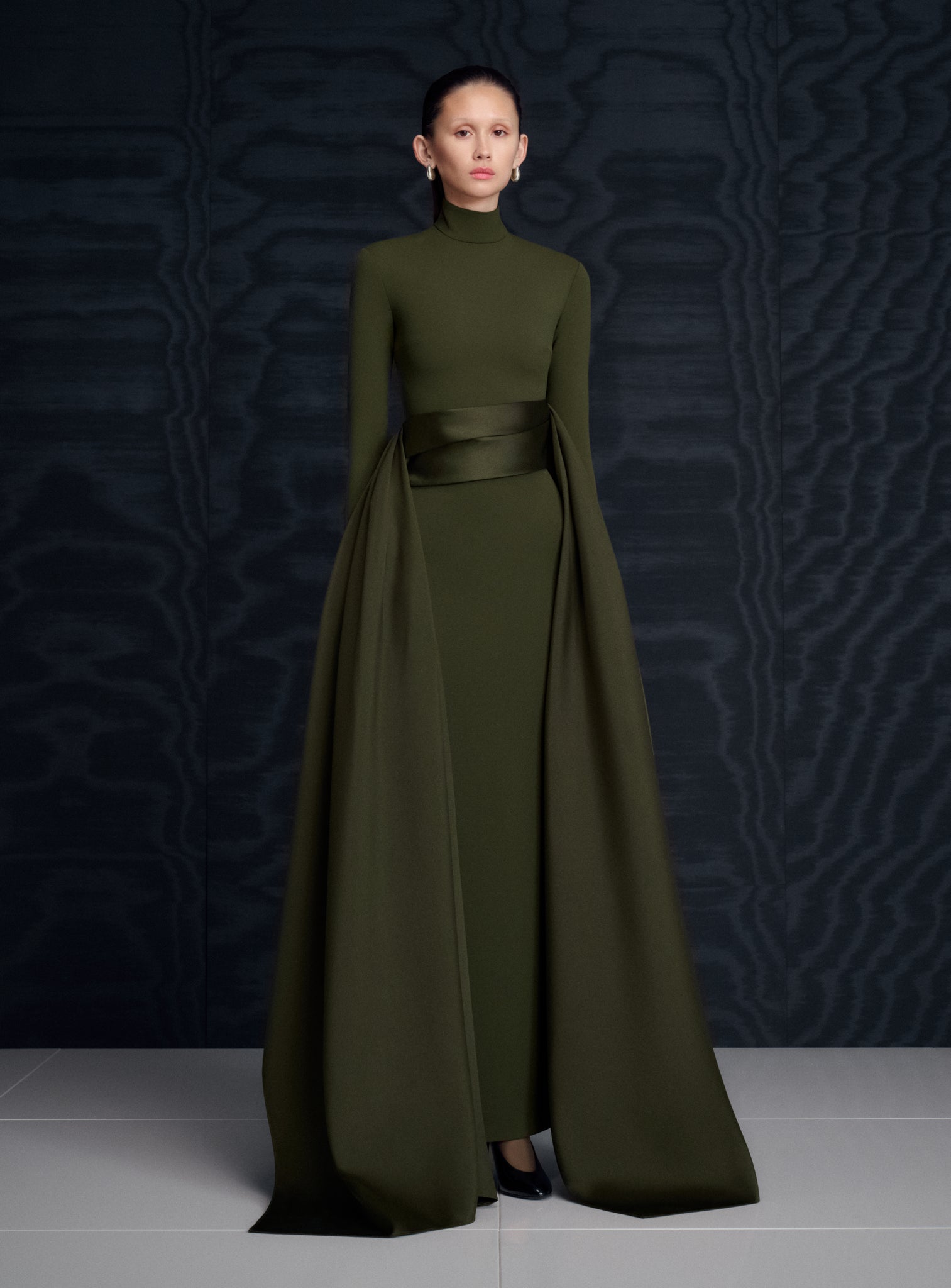 The Olivia Maxi Dress in Dark Olive Solace London The Olivia Maxi Dress in Dark Olive Solace London