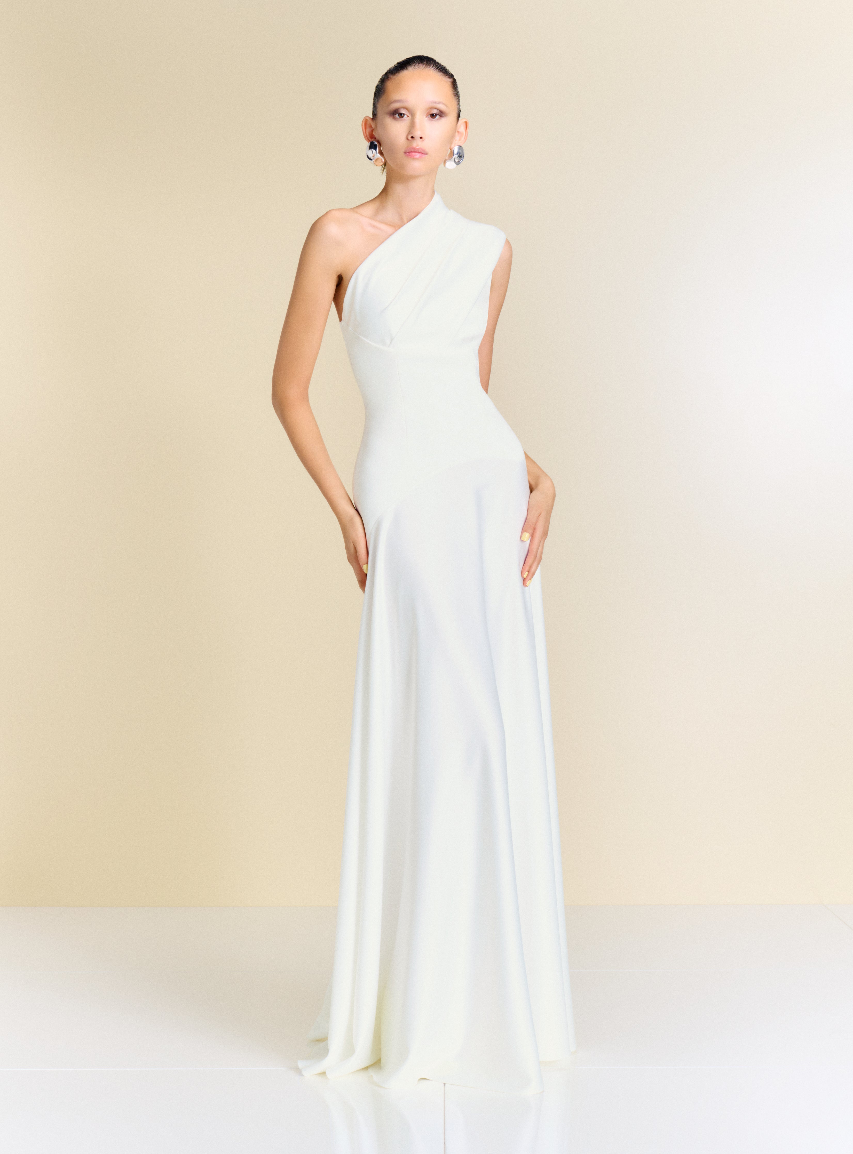 室*ク様 Solace ソレイスロンドン ワンショルダー ワンピース 白 UK6 The Gabriela Maxi Dress in Cream – Solace London