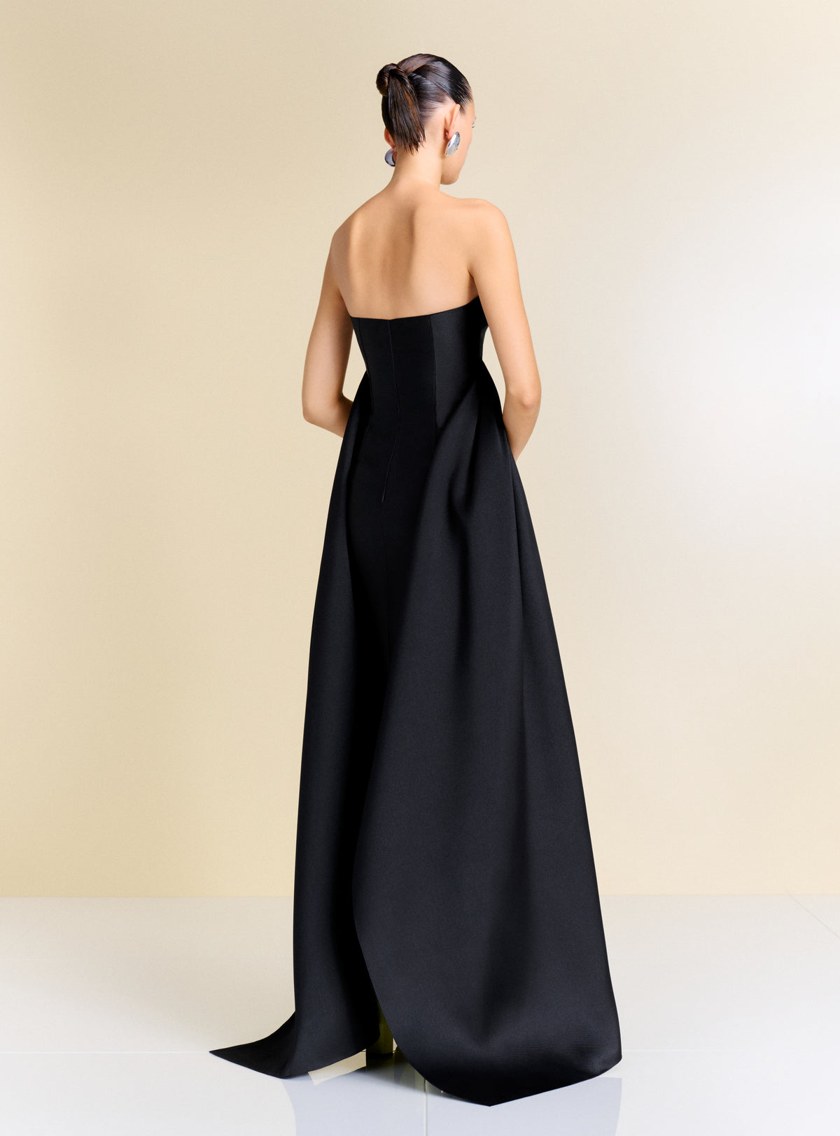 The Elara Maxi Dress in Black