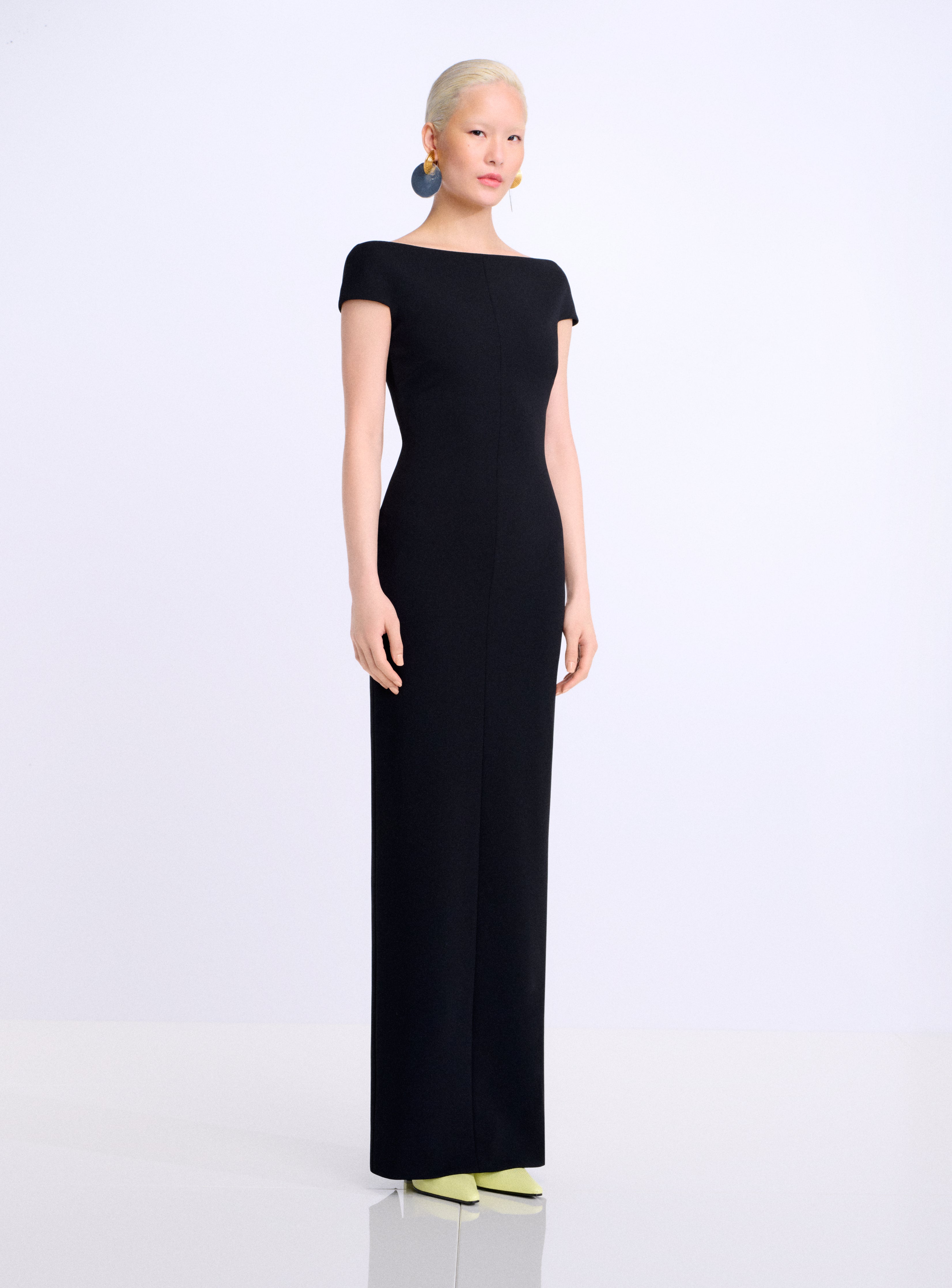 The Kyra Maxi Dress in Black – Solace London