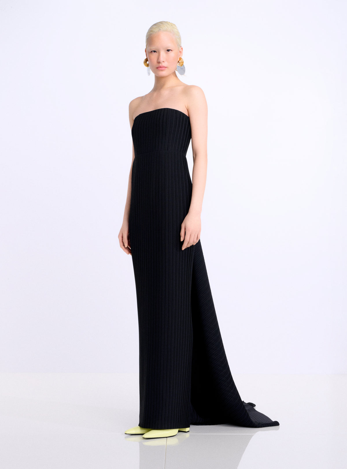 The Harlee Maxi Dress in Black