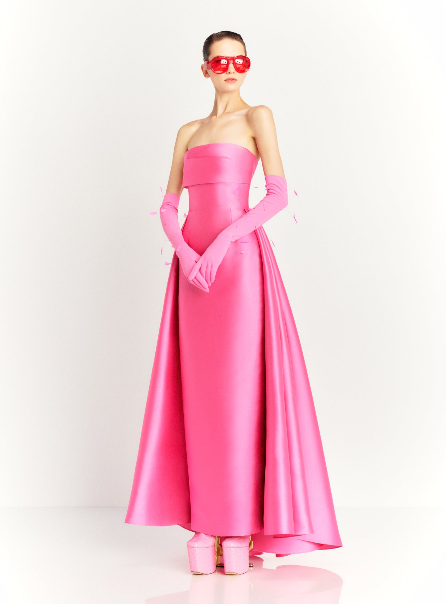 The Tiffany Maxi Dress in Gold Solace London The Tiffany Maxi Dress in Gold Solace London