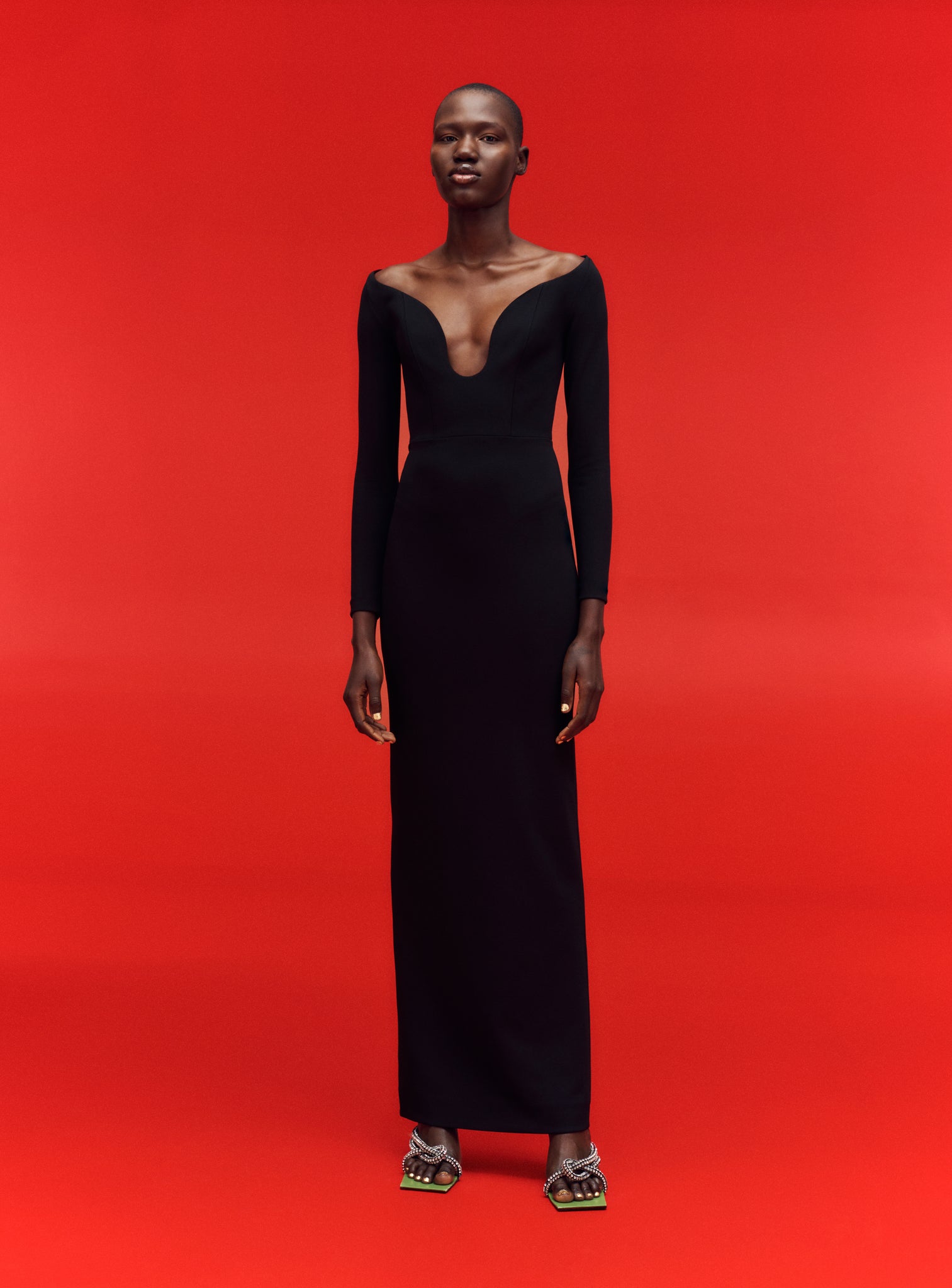 The Sanna Maxi Dress in Black – Solace London